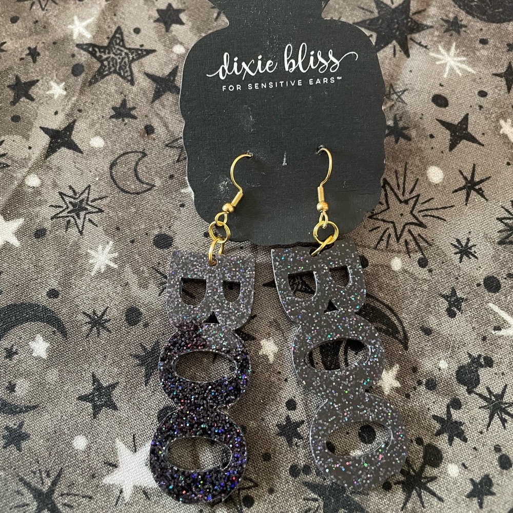 Dixie Bliss BOO Halloween dangling earrings